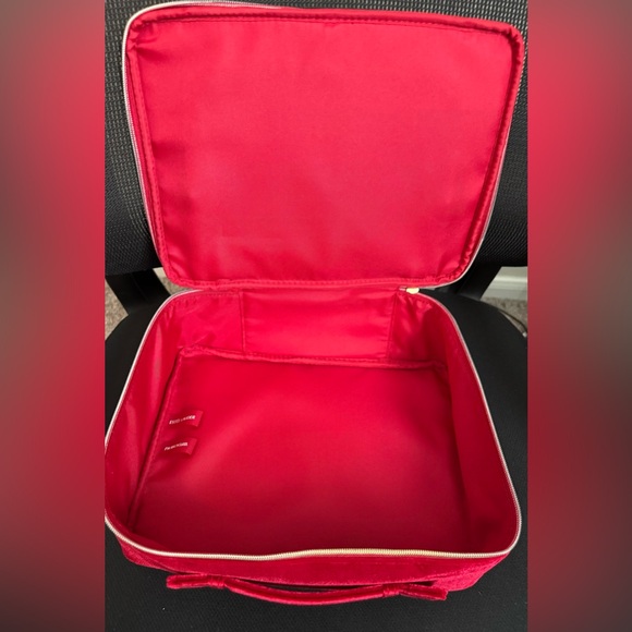Estee Lauder Red Velvet Makeup Train Case 2023‎ Holiday Edition NEW - Picture 6 of 7